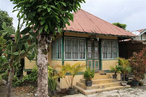Boyang/rumah adalah rumah panggung khas sulawesi barat yang juga merupakan rumah tradisional etnis mandar. Indahnya Rumah Adat Sulawesi Barat