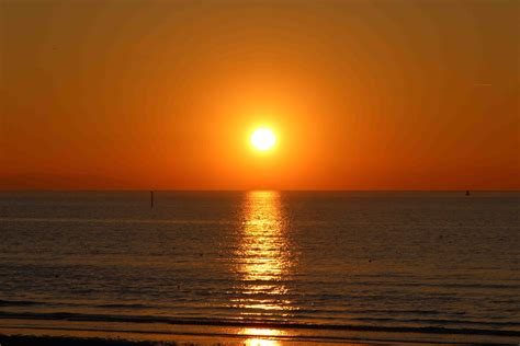 Sundown Crosby Beach Photograph By S Robertson Ocean