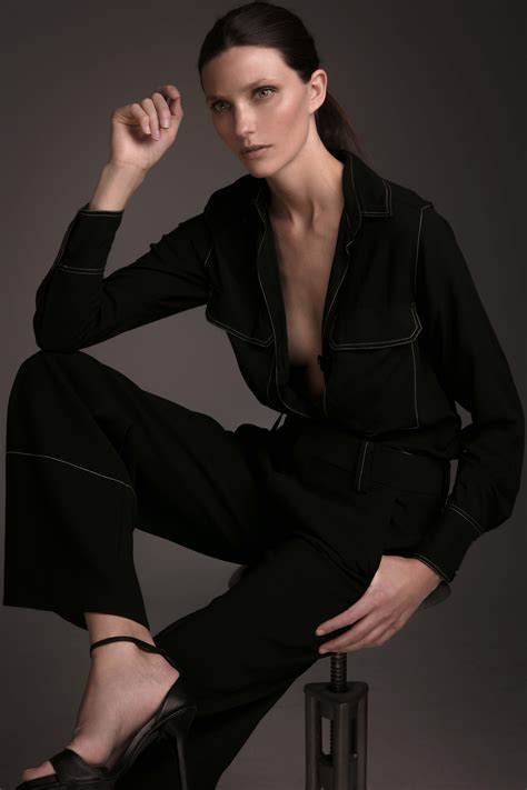 Michelle Mccallum Model Superbe Connecting Fashion Talents