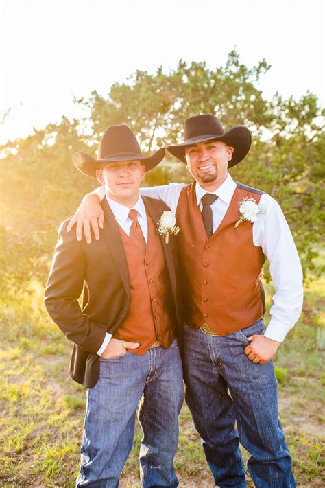 These venues offer privacy and space for the wedding party to get ready, plus a place to crash after the long, exhausting day. Edgewood New Mexico_Country Wedding Photographer_www ...