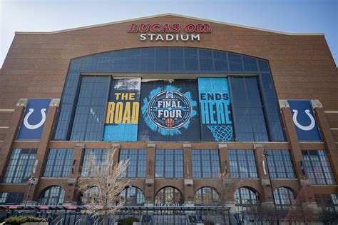 Photos: Lucas Oil Stadium prepares for NCAA tournament – Indianapolis