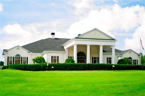 The executive chef will design a custom menu for all types of palates. Sunset Hills Country Club - Carrollton, GA Wedding Venue