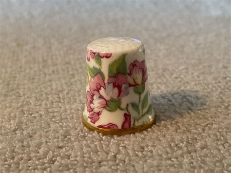 Pin By Charlotte English On Sewing In 2021 Thimble Art Thimbles Pin