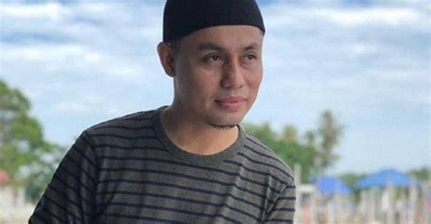Sebak min dengar cerita pu azman ni. Panggil Isteri 'Ibu, Mama, Ummi' Jatuh Hukum Zihar? Ini ...