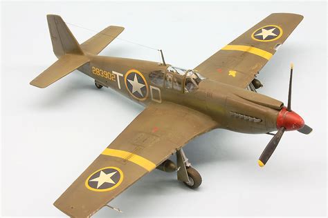 North American A 36 Apache Kitchecker Modell Journal