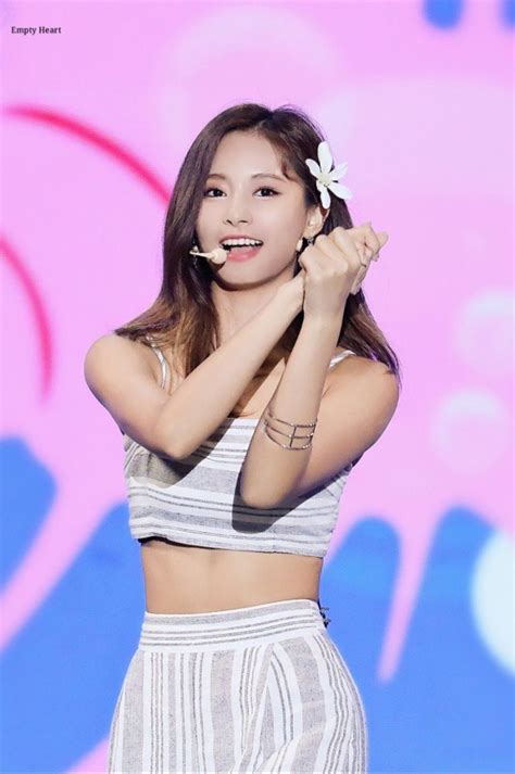 10 Times Twices Tzuyu Showed Off Her Toned Abs In The Prettiest Crop Tops Crop Tops Cute