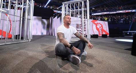 Wwe Loads Up Monday Night Raw With Returning Cm Punk And Randy Orton