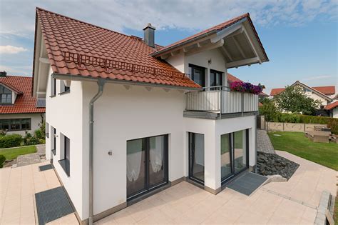 Finde 17 angebote für wohnungen zur vermietung in illertissen zu bestpreisen, die günstigsten immobilien zu miete ab € 300. Fertighaus kaufen | Zimmerer & Dachdecker in Illertissen ...