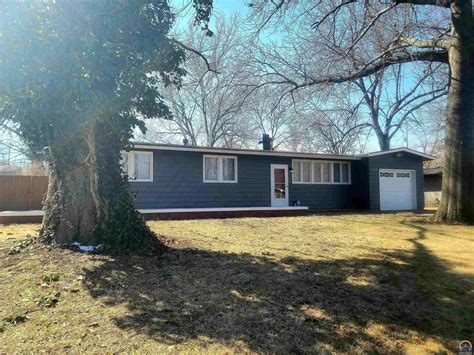 1413 SW Clontarf St, Topeka, KS 66611 | Trulia