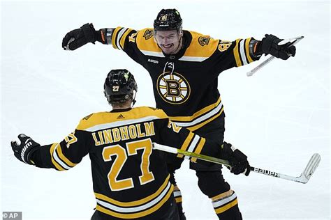Boston Bruins Set Nhl Record As They Become The Fastest Team To Reach