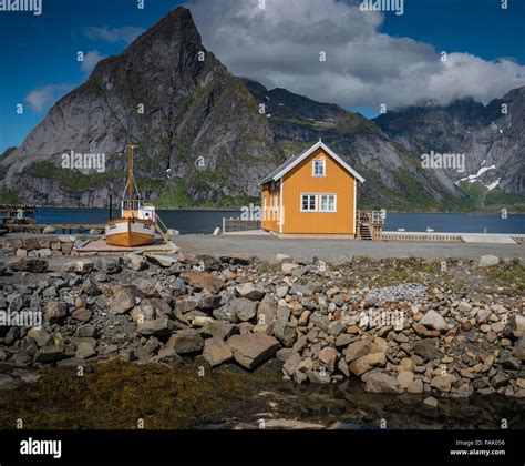 Olstinden Lofoten Islands Hi Res Stock Photography And Images Alamy