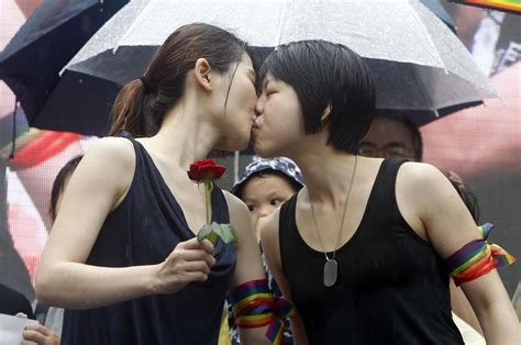 Taiwan Approves Same Sex Marriage In First For Asia The Spokesman Review