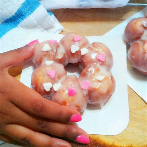 Please don't post random donut recipes if you don't actually know what pon de ring donuts are. Tofu Pon De Ring Donut recipe by Swapna Sunil at BetterButter