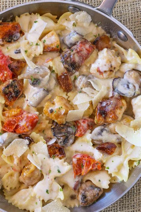 1 box barilla® farfalle 4 tablespoons extra virgin olive oil, divided 1 small onion, chopped 1 pound ground chicken 1 cup dry white wine for cooking. The Cheesecake Factory Loaded Chicken Farfalle | Food ...