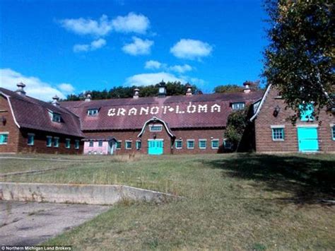 The brittany cottage is original to the property, built around 1905, and began its life as the laundry, complete with lodging for the laundress. Granot Loma, world's largest log cabin on the shore of ...