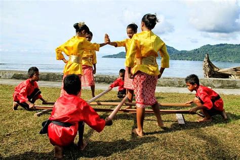 Tarian ini digunakan untuk pertunjukkan pada peristiwa penting bagi. Contoh Pola Lantai Dalam Tari Adalah - Brainly