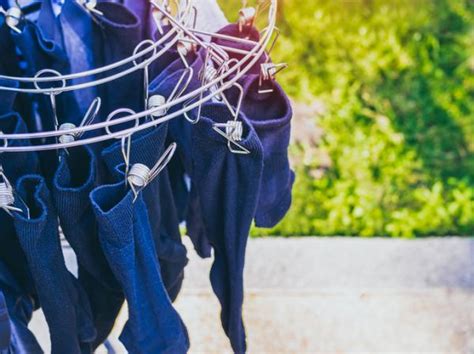 By and by, wear approaches blurring, so anything you can use to forestall contact is something to be thankful for. How to wash black clothes without fading? - Nothing Creative