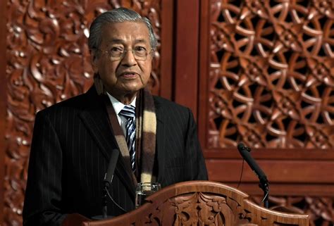 Tun pehin sri datuk seri utama dr. Dr Mahathir arrives in New York for UN General Assembly ...