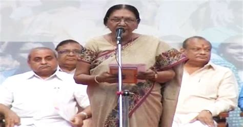 Anandiben Patel Takes Charge As Gujarats First Woman Chief Minister