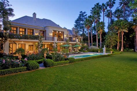 Hollywood Hills Celebrity Homes