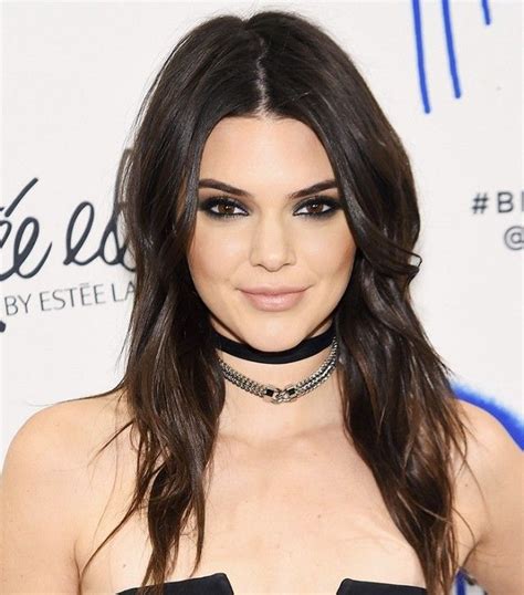 Loving Kendall Jenner S Smoky Eye Nude Lip And Perfectly Bronzed Cheeks Kendall Jenner Make Up