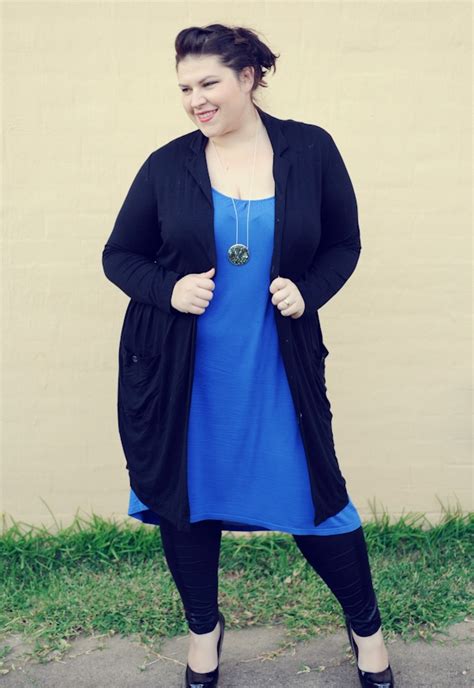 Danimezza Plus Size Fashion Blogger Outfit Curvy Blue Casual Flawssy