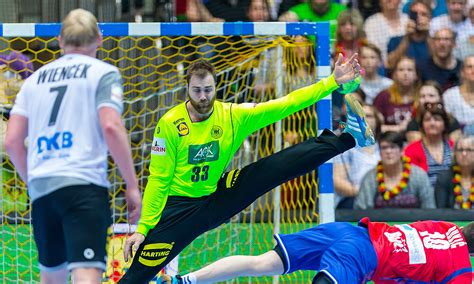 Auch über das kostenpflichtige streamingportal magenta tv können fans dabei sein. Handball WM - Deutschland mit schwerem Gruppenfinale gegen ...