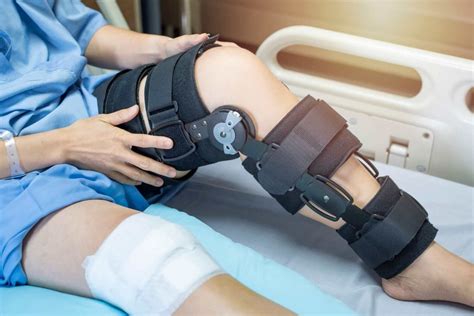 Knee Injuries From 18 Wheeler Crashes All You Need To Know Opptrends
