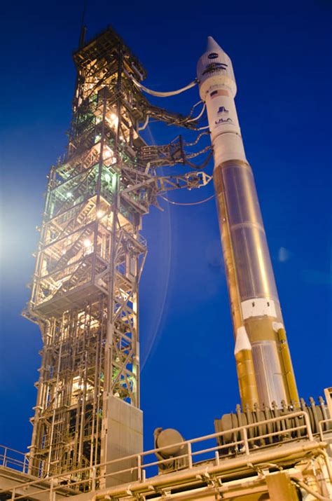 Spaceflight Now Atlas Launch Report Atlas 5 Rocket Unveiled For