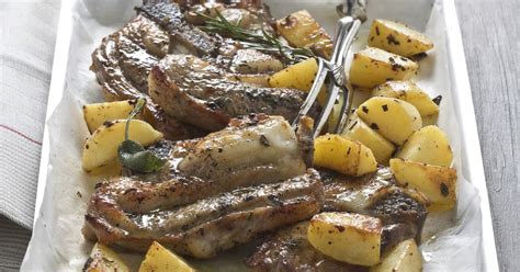 Maybe you would like to learn more about one of these? Ricetta Punta di vitello al forno con patate - Donna Moderna