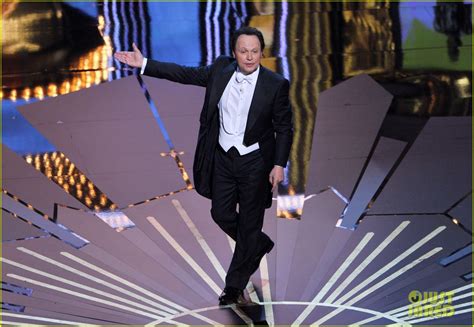 Billy Crystal Reveals If Hed Return To Host The Oscars Photo 4546703