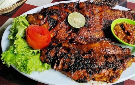 Cara membuat bumbu masakan ayam bakar juga cukup mudah. Kakap Bakar Bumbu Bali : Download Bumbu Ikan Bakar ...