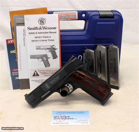 Smith And Wesson Sw1911sc Semi Automatic Pistol 45acp E Series