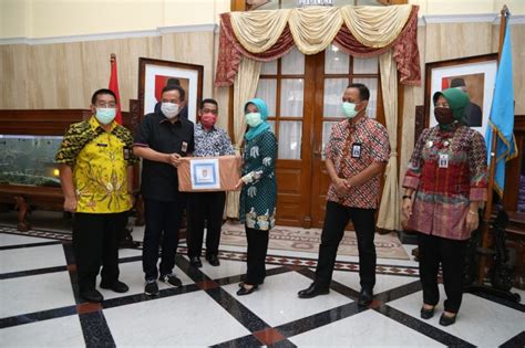 Keluarga Pdp Di Cilacap Dapat Bantuan Sembako Pemerintah Provinsi