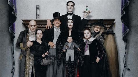 Família Addams Quem São Os Personagens Pop Séries