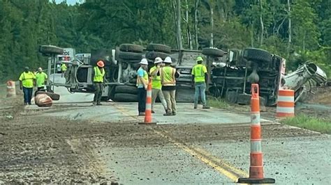 Traffic Alert Portion Of Highway 78 Closed Due To Overturned Truck