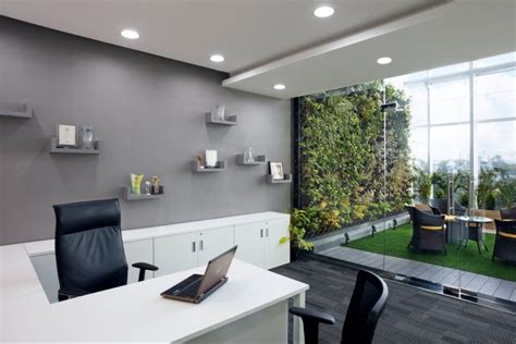 Small Modern Office Design Of Iifl Offices Pune Zyeta