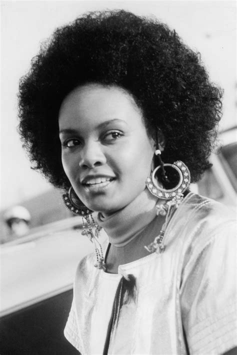 17 Iconic Vintage Hairstyles Were Still Obsessed With Today Essence American Hairstyles