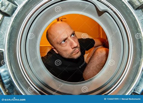 Portrait Of Man View From Washing Machine Inside What Is That Thing Inside The Washing Machine