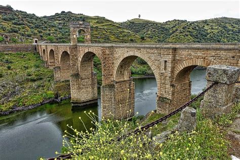 10 Oldest Bridges In The World