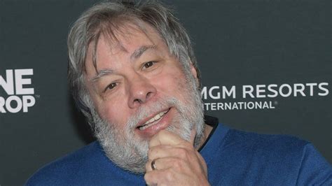 Apple Founder Steve Wozniak Backs Right To Repair Movement Bbc News