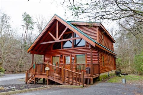 A view to thrill is the perfect log home for your getaway to the great smoky mountains! Heaven Sent UPDATED 2020: 2 Bedroom Cabin in Pigeon Forge ...