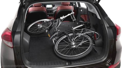 Im kofferraum stellte die limousine beinahe 300 liter stauvolumen bereit. Hyundai Tucson 2015 Abmessungen, Kofferraumvolumen und ...