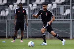 Maybe you would like to learn more about one of these? Hamza Rafia vers le FC Barcelone ? | Football Tunisien