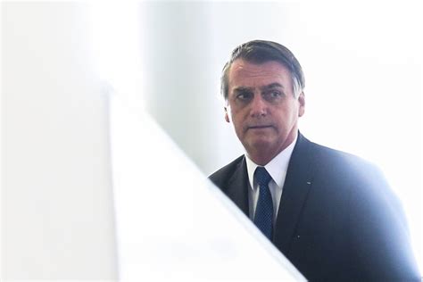 Bolsonaro Diz Que Talvez Tenha Sido Contaminado Pelo Coronavírus