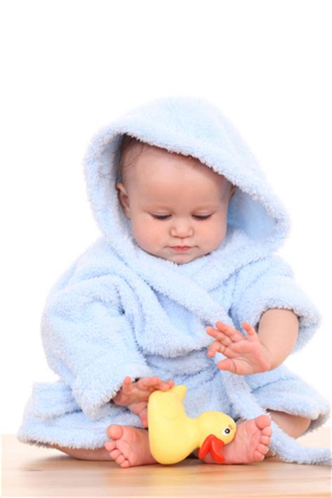 Check spelling or type a new query. BABYZWEMMEN - HOE AANLEREN - THUIS OEFENEN - STAPSGEWIJS