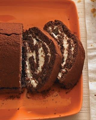 Made with 60% ghirardelli chocolate, this delicate flavorful mousse makes for a great dessert. Chocolate Genoise | Recipe | Chocolate roulade, Desserts ...