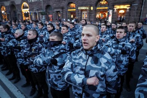 Jun 30, 2021 · во львове 'национальный к орпус' проведет огненную мистерию в честь 114 годовщины со дня рождения главного командира упа романа шухевича. У столиці "Нацкорпус" влаштував марш і вимагав покарати ...