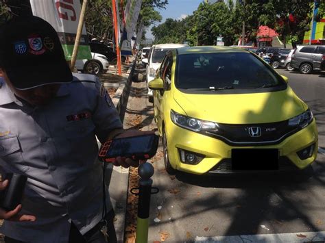 Beberapa hari belakangan sedang viral video adik olga jadi juru parkir. JURU - Your Supervision Partner | JURU.ID