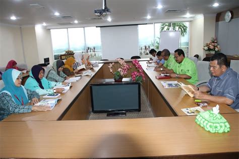 Program jom baca 10 minit. Program JOM Baca Bersama Untuk 10 Minit Peringkat Jabatan ...
